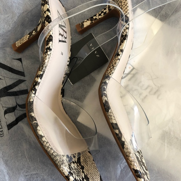 Zara vinyl and animal print heeled sandals - Picture 8 of 9